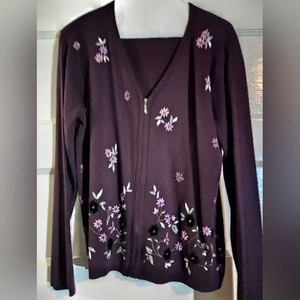 Dress Barn small embroidered sweater zip up women's purple (Rox364)